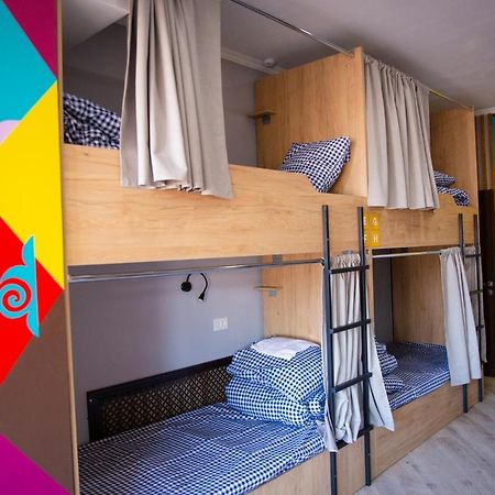 People Hostel Bisjkek Eksteriør bilde
